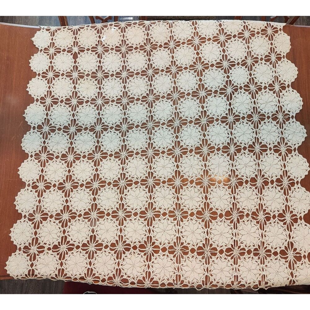 Crochet Tablecloth 48in x 70in Rectangle Beige Star Rounds Vintage Overlay - Picture 5 of 9